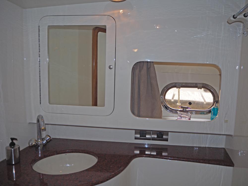 Fore ship, Accommodation